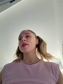 BabyAnais online show from 04/17/26, 12:08