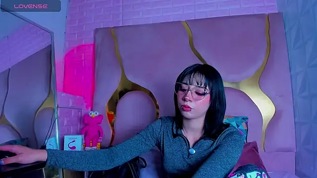 Niina Sissy online show from 03/29/26, 05:18