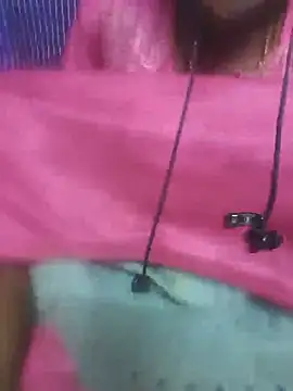 Snapshot of Tamil_Jillu chatting on 07/12/26, 12:45 Tamil Jillu online show from 07/12/26, 12:45