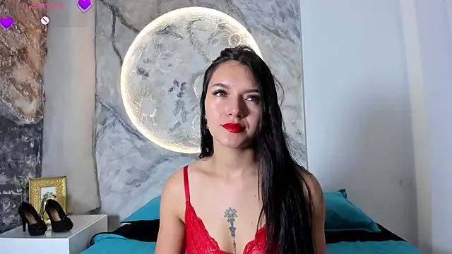 RoxanaBorns  online show from 11/23/25, 12:38