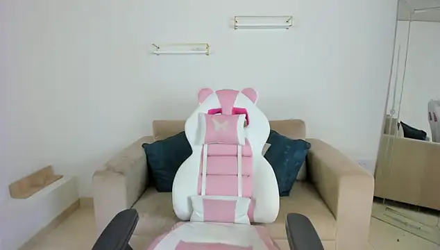 april smiith online show from 01/16/26, 12:20