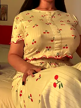 Snapshot of OnlyRima chatting on 09/18/25, 10:50 OnlyRima online show from 09/18/25, 10:50