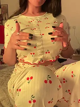 Snapshot of OnlyRima chatting on 11/30/25, 10:58 OnlyRima online show from 11/30/25, 10:58