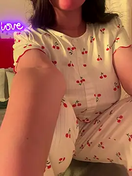 Snapshot of OnlyRima chatting on 01/08/26, 10:12 OnlyRima online show from 01/08/26, 10:12