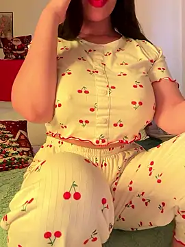 Snapshot of OnlyRima chatting on 01/15/26, 09:47 OnlyRima online show from 01/15/26, 09:47