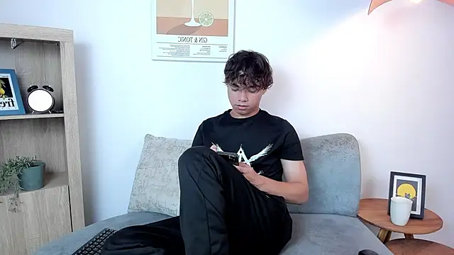 Honeymoon sariel online show from 02/08/26, 01:03