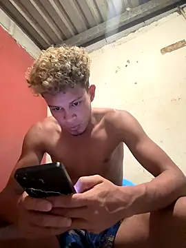 Snapshot of CHARLY-- chatting on 09/10/25, 05:40 CHARLY-- online show from 09/10/25, 05:40