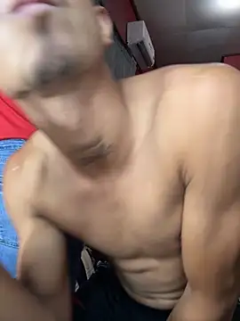 Snapshot of CHARLY-- chatting on 09/25/25, 02:10 CHARLY-- online show from 09/25/25, 02:10