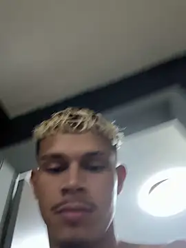 Snapshot of CHARLY-- chatting on 04/07/26, 08:42 CHARLY-- online show from 04/07/26, 08:42