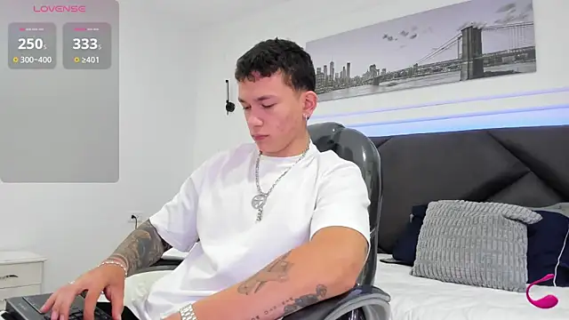 Thomas moon online show from 02/19/26, 01:40