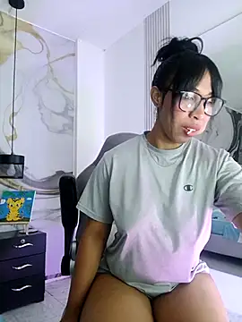 Elowen Clark online show from 09/30/25, 07:08