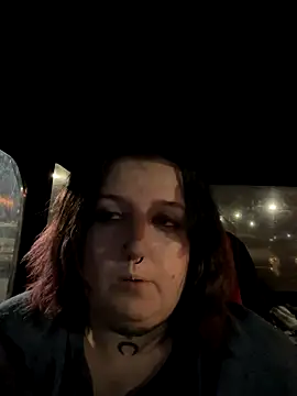 vanessraine online show from 09/12/25, 04:12