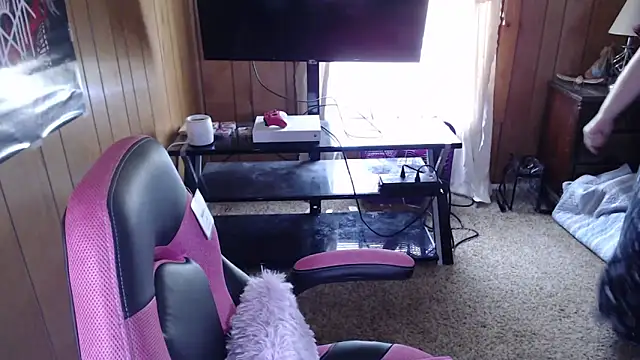 vanessraine online show from 02/04/26, 07:31