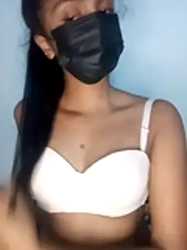 Snapshot of kissy_doll chatting on 10/13/25, 06:52 kissy doll online show from 10/13/25, 06:52