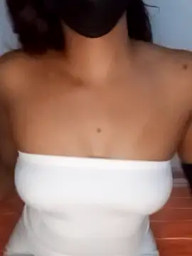 Snapshot of kissy_doll chatting on 11/12/25, 07:24 kissy doll online show from 11/12/25, 07:24