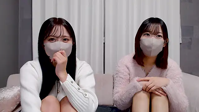  YUI CHAN  online show from 12/04/25, 11:30