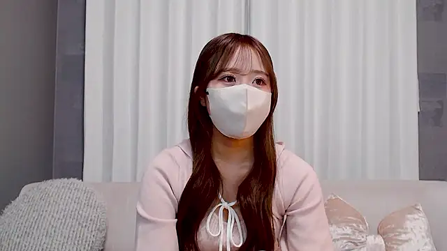  YUI CHAN  online show from 01/13/26, 11:04