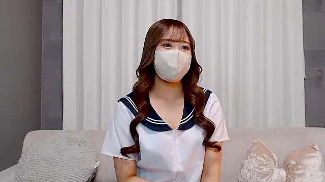  YUI CHAN  online show from 01/15/26, 11:48