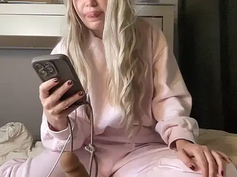 Wodkarella online show from 10/09/25, 06:33