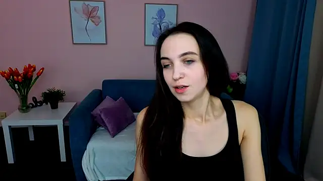EllaSteele online show from 10/13/25, 09:04