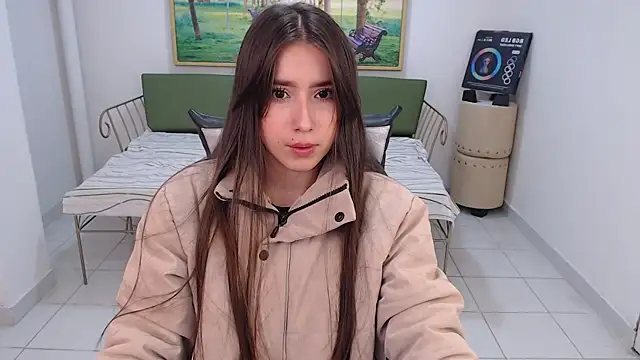 Adhara Kitten online show from 09/17/25, 01:02