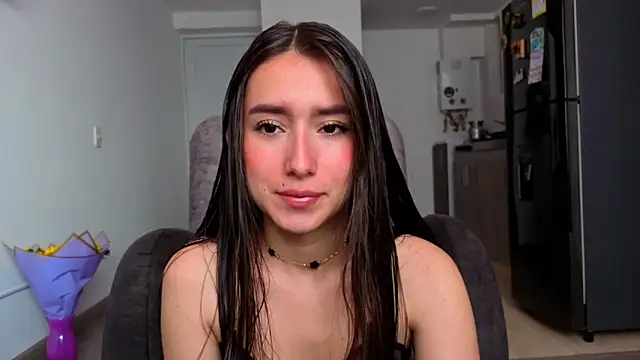 Snapshot of Adhara_Kitten chatting on 04/23/26, 01:35 Adhara Kitten online show from 04/23/26, 01:35