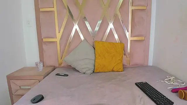 Snapshot of dannyasm chatting on 11/05/25, 12:49 dannyasm online show from 11/05/25, 12:49