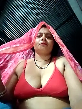 Snapshot of Hot_komal1 chatting on 05/25/26, 09:21 Hot komal1 online show from 05/25/26, 09:21