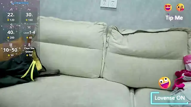 xiaoLI-2025 online show from 03/08/26, 03:16