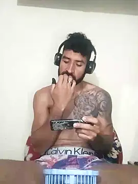 Alexsexygamer online show from 12/17/25, 08:04