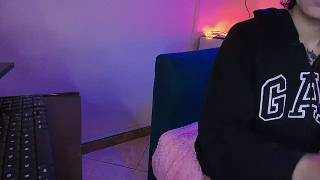 Terraelowen online show from 11/07/25, 11:43