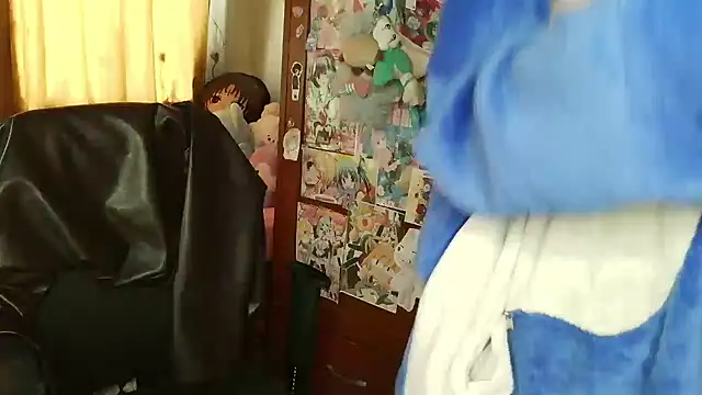 Terraelowen online show from 04/17/26, 02:20