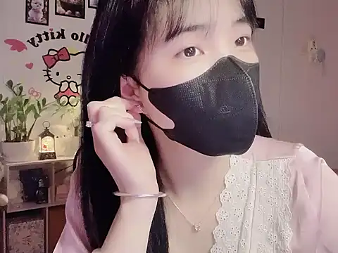 keelinnn19 online show from 12/21/25, 06:48