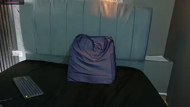 angeles azul online show from 09/14/25, 04:50