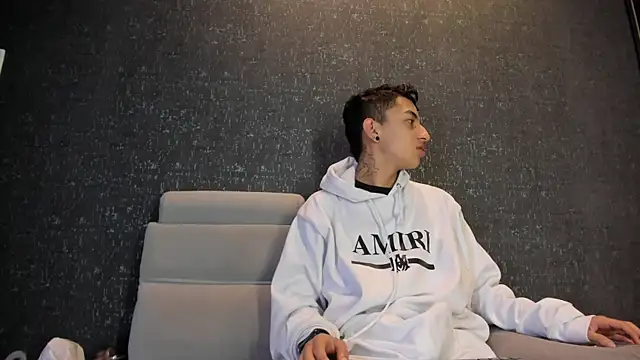 NickandAbby  online show from 12/19/25, 01:51