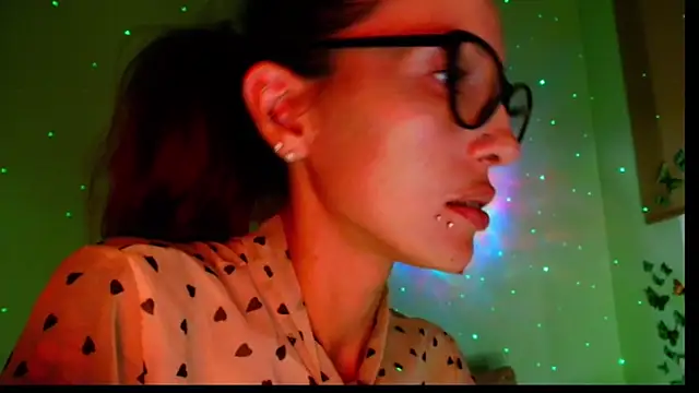 KiotoShine online show from 09/09/25, 06:40