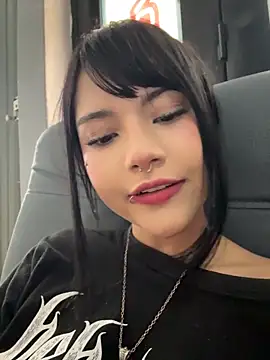 TatiLee online show from 04/11/26, 06:23