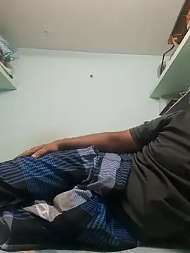 Snapshot of Loverboyjillu chatting on 03/25/26, 04:29 Loverboyjillu online show from 03/25/26, 04:29