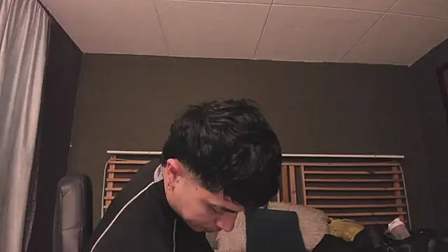 PaulEvens online show from 09/15/25, 01:44