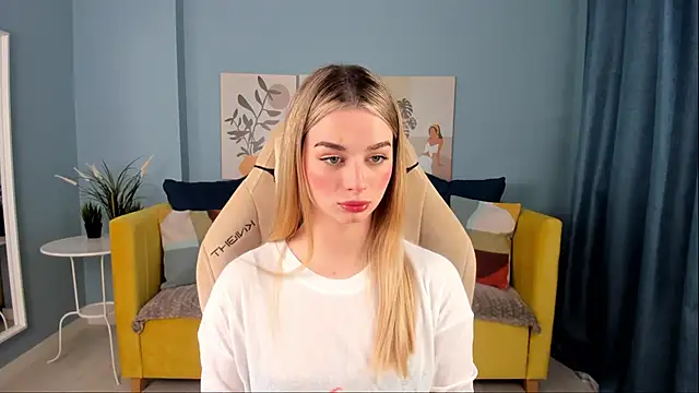 SweetyLicky online show from 11/03/25, 04:08