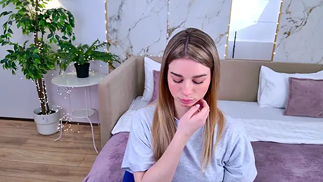 SweetyLicky online show from 02/22/26, 03:43