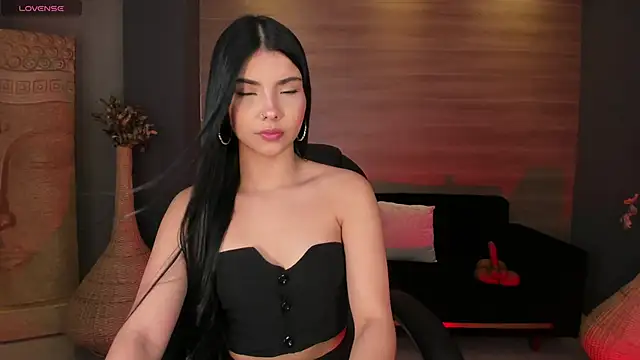 MiaLaurence online show from 02/21/26, 07:26