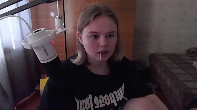 SlipperSherry online show from 10/01/25, 08:20