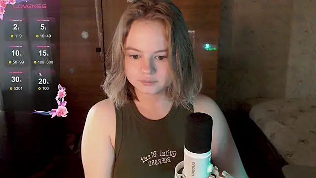 SlipperSherry online show from 10/03/25, 08:55