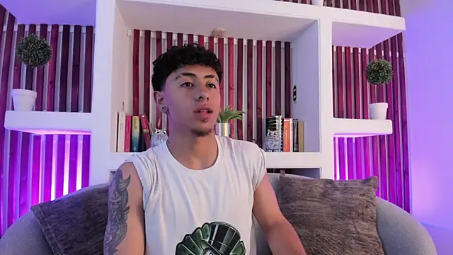 Snapshot of Troy_dalton chatting on 09/08/25, 07:57 Troy dalton online show from 09/08/25, 07:57