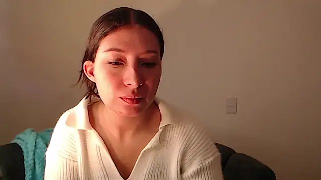 Snapshot of -Ivonny chatting on 10/07/25, 01:25 -Ivonny online show from 10/07/25, 01:25