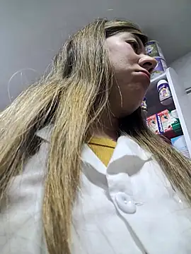 Sophie del Castillo online show from 09/27/25, 01:32