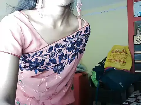 ROSE GOLDE online show from 10/05/25, 02:48