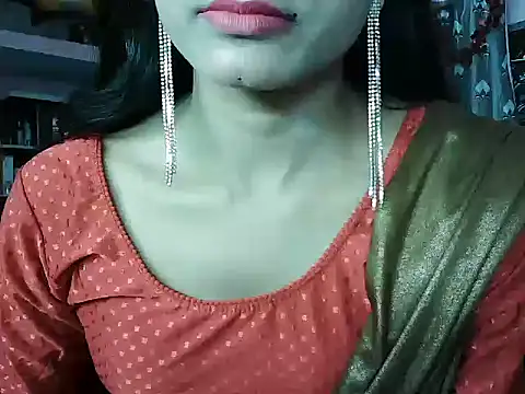 ROSE GOLDE online show from 10/22/25, 04:51