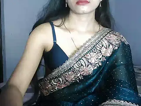 ROSE GOLDE online show from 02/23/26, 12:52